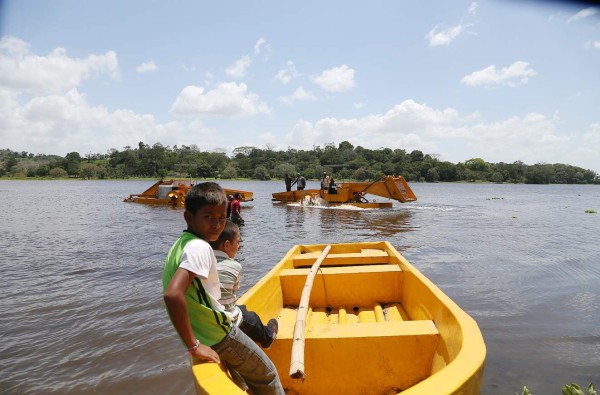 Ejecutan proyecto de rescate de la laguna de Jucutuma