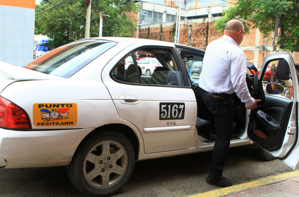 Hay acuerdo para usar detectores en taxis y buses