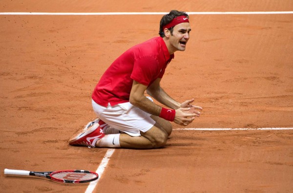 Federer conmueve llorando al ganar Copa Davis