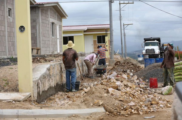 El Gobierno no subirá aranceles al cemento importado