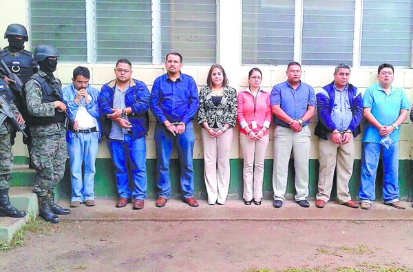 A audiencia inicial nueve empleados del Instituto de la Propiedad