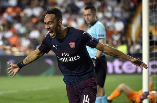 Pierre-Emerick Aubameyang fue el verdugo del Valencia y la figura del Arsenal. Foto AFP