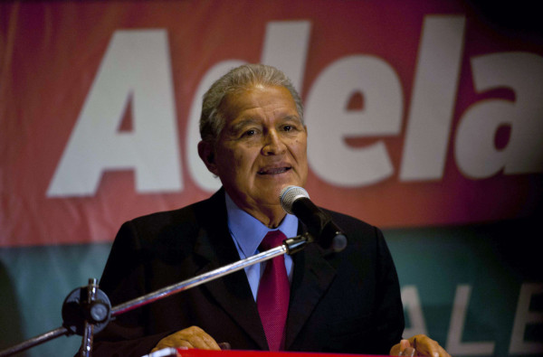 El Salvador pendiente de recuento manual de los votos