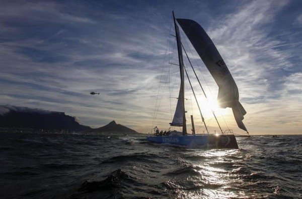 El nuevo barco de la Vuelta al Mundo es un monocasco de 60 pies con 'foils'