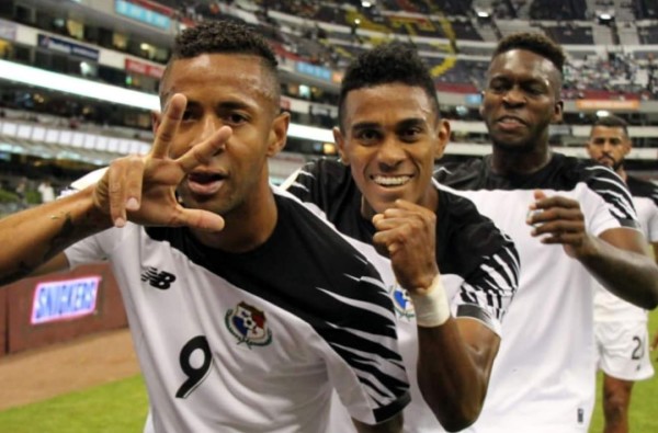 México derrota a Panamá en el debut del 'Tata' Martino en el Azteca