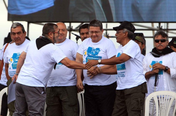 Las FARC inician histórica conferencia para pasar de la guerra a la paz