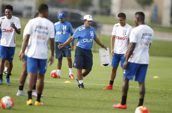 Honduras fortalece la línea defensiva previo al debut en Copa Oro