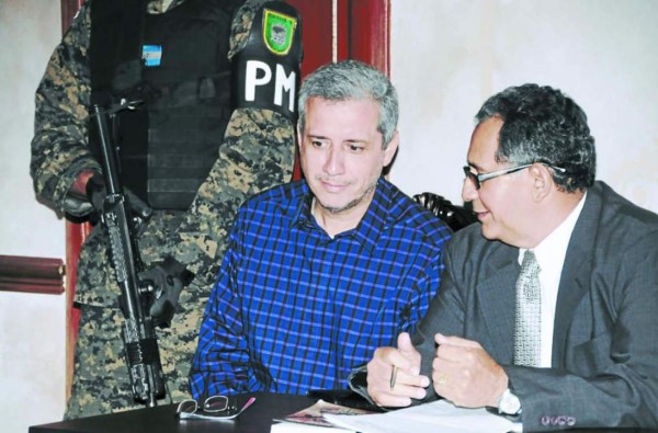 Chile contempla pedir extradición de Mario Zelaya