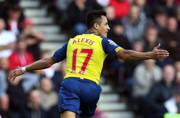 Un doblete de Alexis Sánchez da triunfo al Arsenal