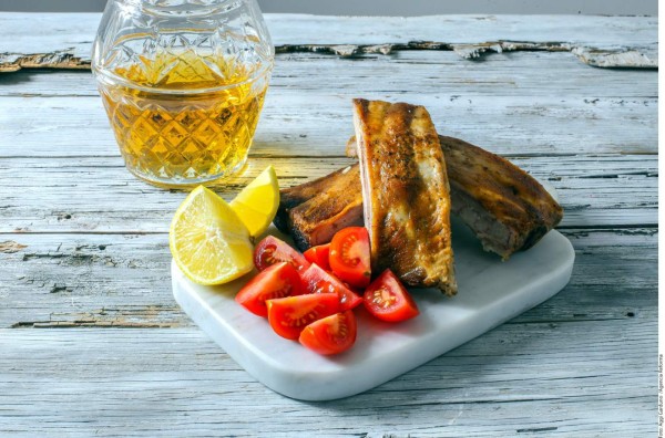 Costillas al horno con miel y cerveza