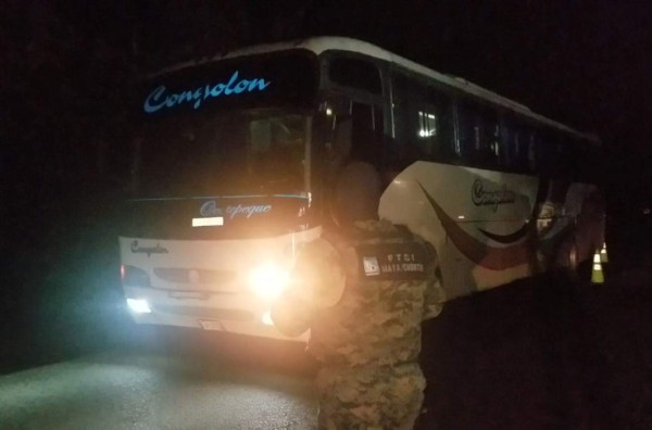 Decomisan mercadería que iba de contrabando en bus en Copán  