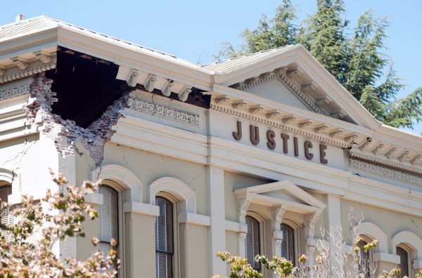 California declara estado de emergencia por sismo de magnitud 6