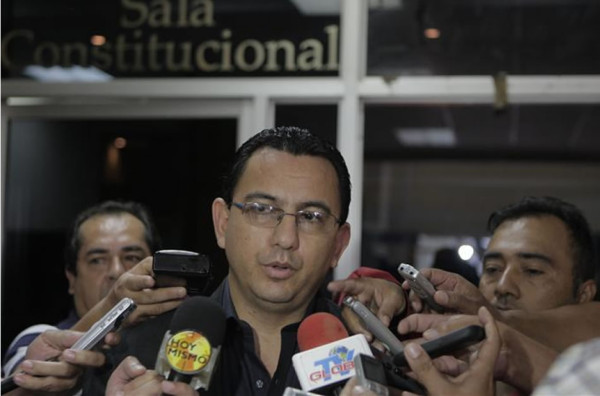 Honduras suspende a 2 jueces y a 3 funcionarios