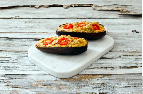 Berenjenas rellenas con ensalada de repollo