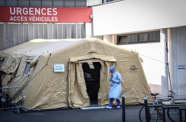 Francia prolonga confinamiento otros 15 días ante oleada del coronavirus