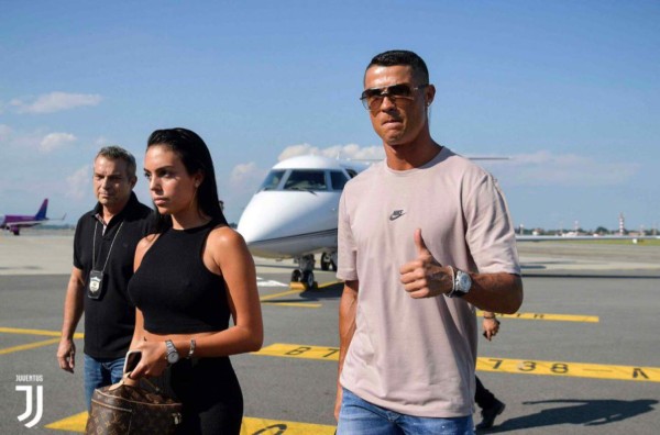 Cristiano Ronaldo ya está en Turín