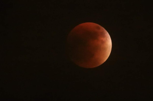 Siga en vivo la transmisión de la luna de sangre y eclipse lunar