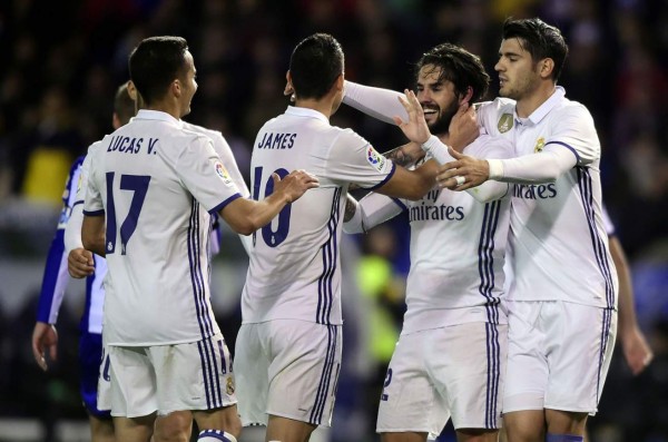Real Madrid responde a la presión del Barcelona y golea al Deportivo La Coruña