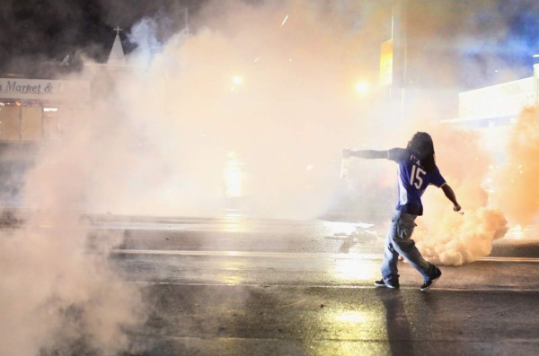 Emergencia en Misuri por saqueos y protestas tras muerte de joven