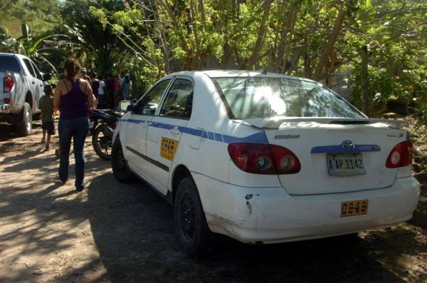 Asesinan a balazos en su propia casa a un taxista en La Ceiba
