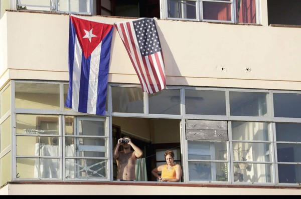 Los cubanos le dicen ‘nyet’ al ruso y ‘yes’ al inglés