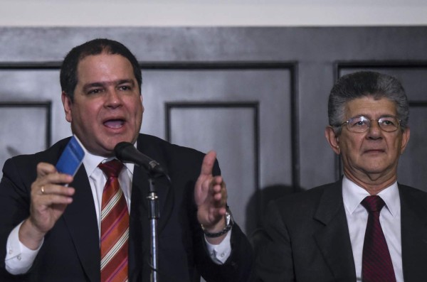 Ramos Allup: 'Maduro viola Constitución si allana inmunidad”