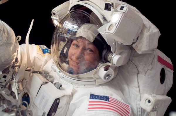 Peggy Whitson, la mujer que más veces ha ido al espacio