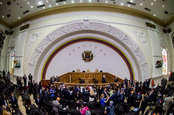 Corte venezolana declara ilegal reforma del Banco Central