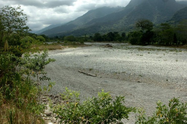 Hondureños seguirán experimentando apagones sin aviso