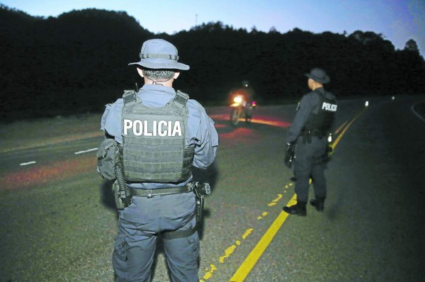 Encuentran L10 millones a seis policías de alto rango en Honduras