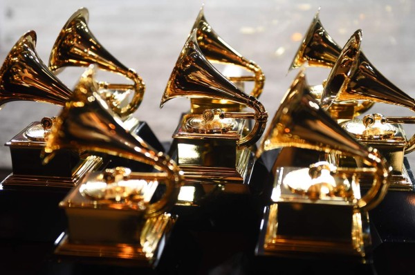 Posponen la gala de los premios Grammy 2021