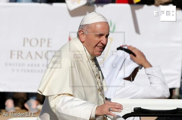 El Papa dice que para mediar en Venezuela tienen que pedirlo las dos partes