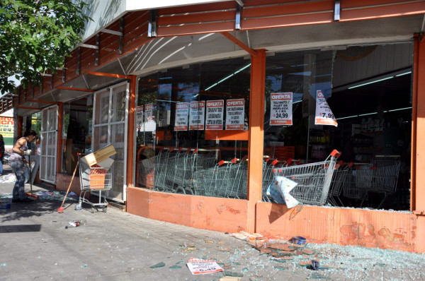 Argentina: Un muerto y 60 heridos por saqueos en Córdoba