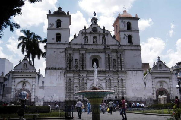 Templos, majestuosidad arquitectónica que embellecen Honduras