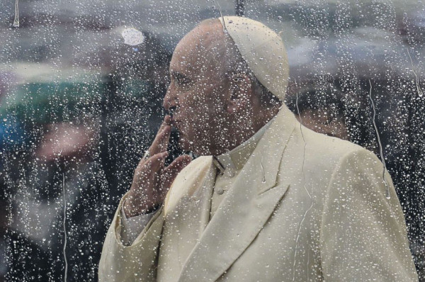 Naturalidad del papa Francisco llenó de anécdotas su primer año