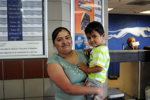 Unos 70 bebés enfrentan juicios de deportación en EEUU
