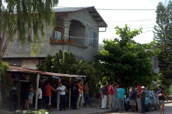 A su vivienda llegan a matar a un pintor en La Ceiba