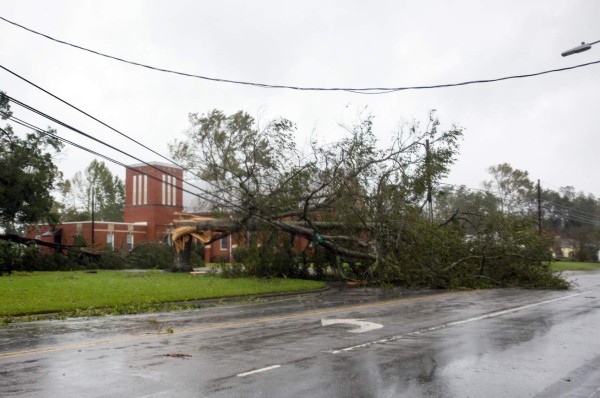 Huracán Florence está causando 'estragos' en Carolina del Norte