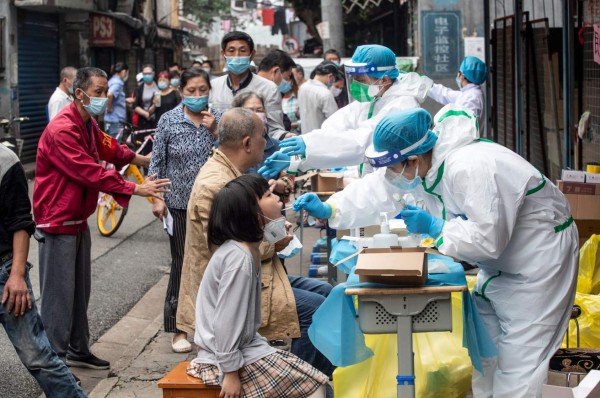 Investigación de Harvard sugiere que coronavirus circulaba en Wuhan desde agosto