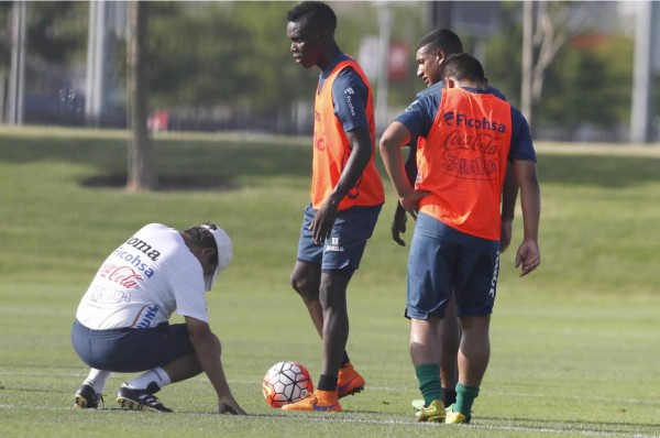 Rubilio Castillo dejó noqueado a Jorge Luis Pinto