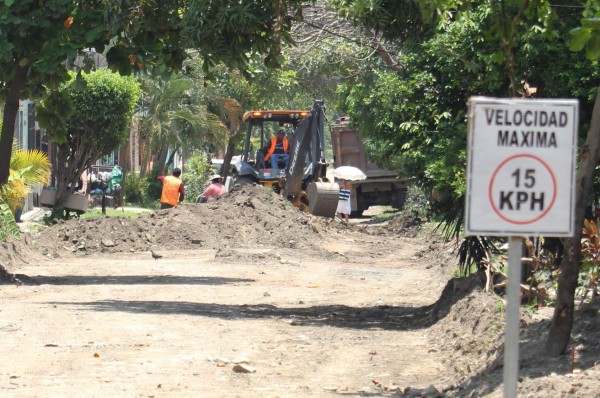 Ampliarán dos puentes para evitar atascos en bulevar del norte