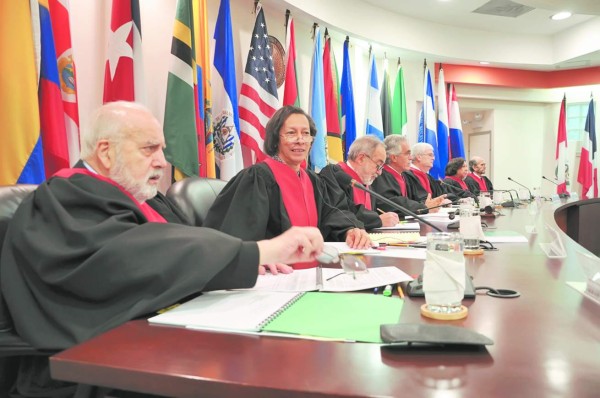 Enjuiciarán a Honduras por destitución de tres jueces y una magistrada en 2009