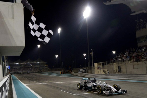 Lewis Hamilton gana en Abu Dabi y es campeón del mundo por segunda vez  