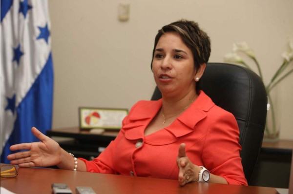 Juramentan a Karla Cueva como titular de la Secretaría de Derechos Humanos en Honduras