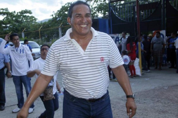 Exmundialista Porfirio Armando Betancourt se encuentra hospitalizado por covid-19