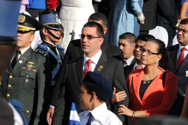 Así llegó la hija de Hugo Chávez a la toma de posesión en Honduras