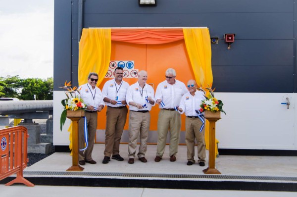 Inauguran planta eléctrica en Roatán