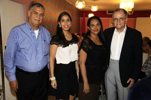 Cónsules honran al recordado Roberto Canahuati