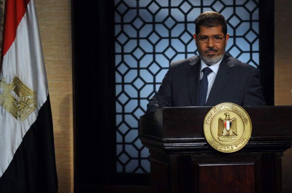 Muere el expresidente egipcio Mohamed Mursi tras desplomarse en juicio