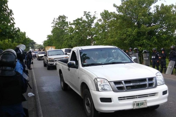 Habilitan vías en El Progreso tras tomas de taxistas